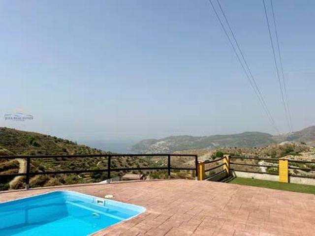 Casa en Alquiler en Almuñécar