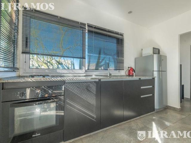 Casa en alquiler en Área 5 Nuestra Señora de Itatí