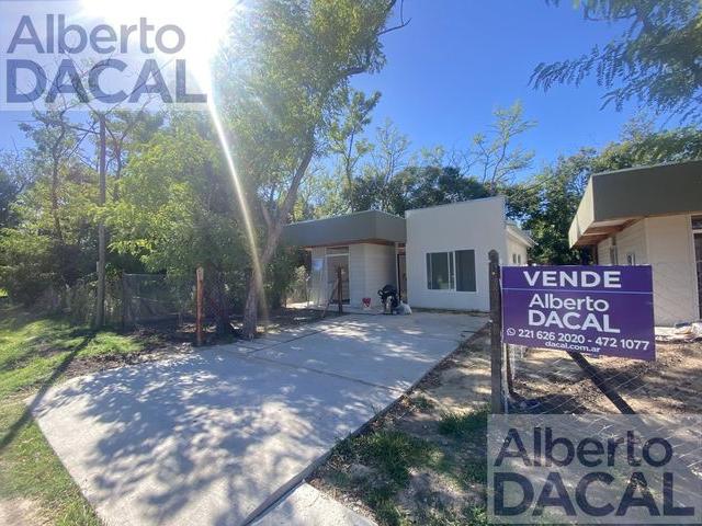Casa en alquiler en Arturo Seguí