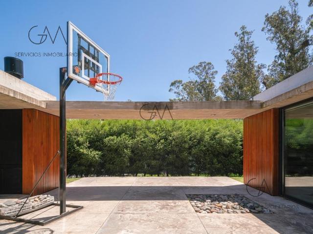 Casa en alquiler en B. Arenas del Sur