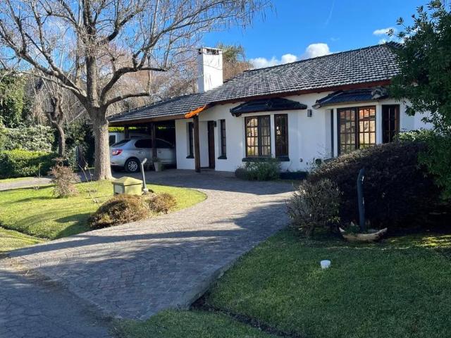 Casa en alquiler en Banco Provincia Country Club