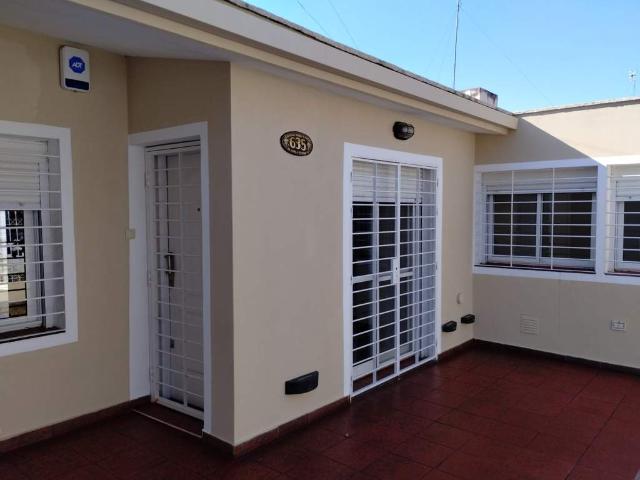 CASA EN ALQUILER EN BARRIO INAUDI