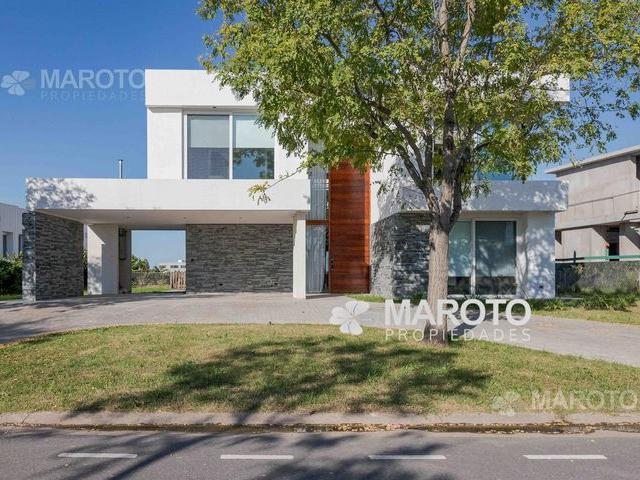 Casa en alquiler en Barrio Marinas