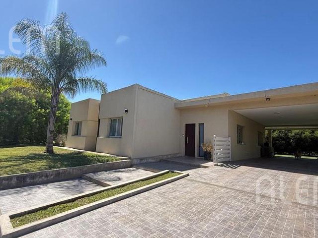 Casa en alquiler en Barrio Privado Horizontes al Sur