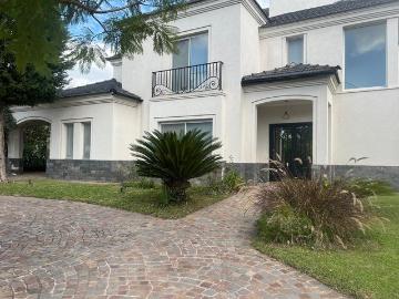 Casa en alquiler en Belén de Escobar
