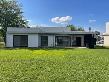 Casa en alquiler en Belén de Escobar