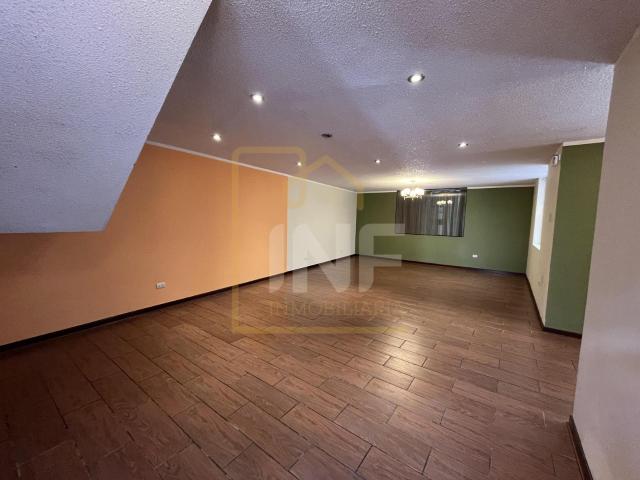 CASA EN ALQUILER EN BELLAVISTA | 5 HABITACIONES