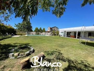 Casa en alquiler en Benavidez