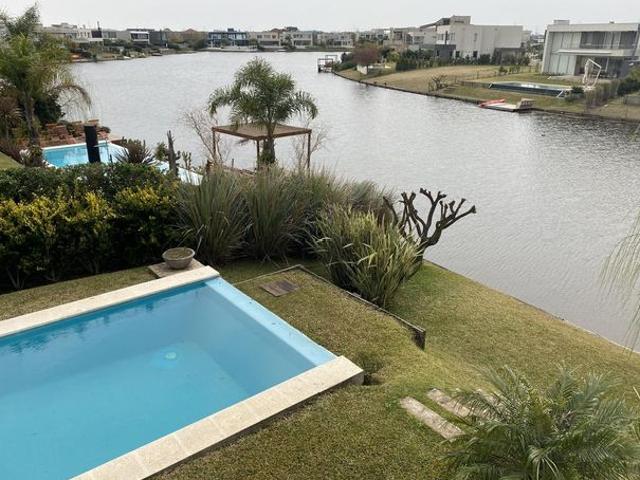 Casa en alquiler en Benavidez