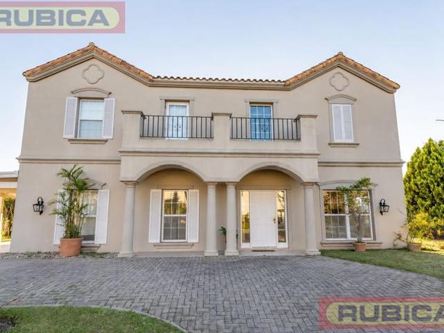 Casa en alquiler en Benavidez