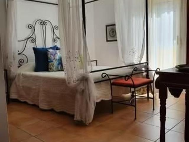 Casa en alquiler en Benahavis, Benahavis
