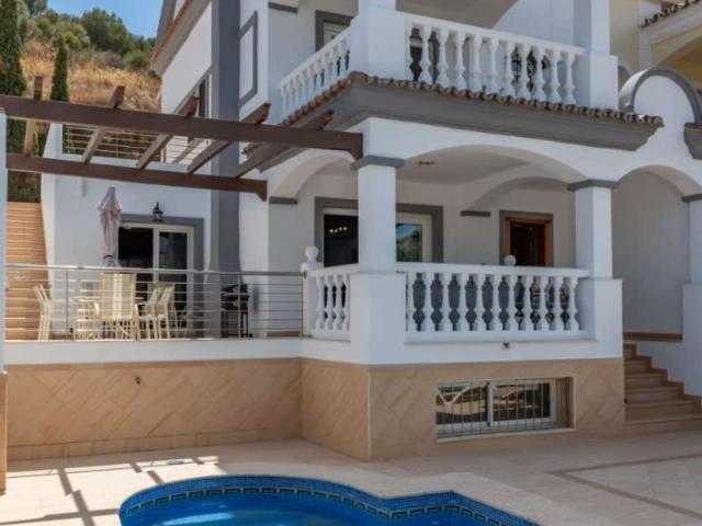 Casa en alquiler en Benalmádena Málaga