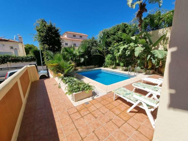 Casa en alquiler en Benalmádena Málaga