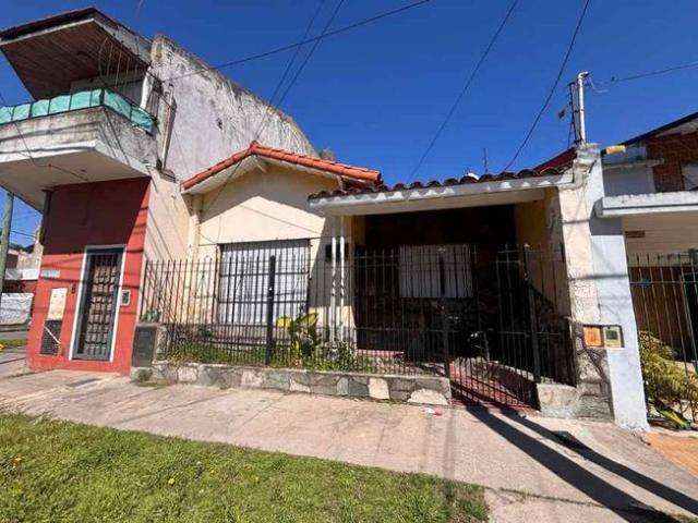 Casa en alquiler en Bernal Oeste
