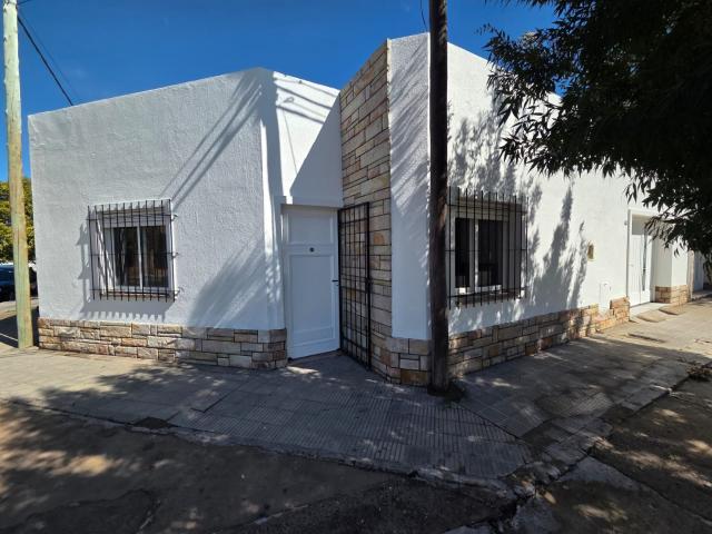 Casa en Alquiler en Bolivia 1108, Mariano Moreno, Bahía Blanca