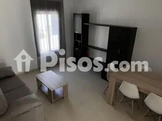 Casa en alquiler en Brenes