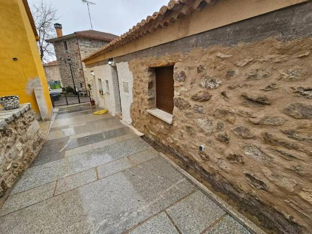 Casa en Alquiler en Cabanillas de La Sierra