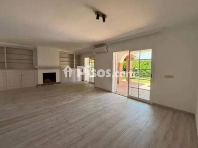 Casa en alquiler en Calle Marqués de Ivanrey