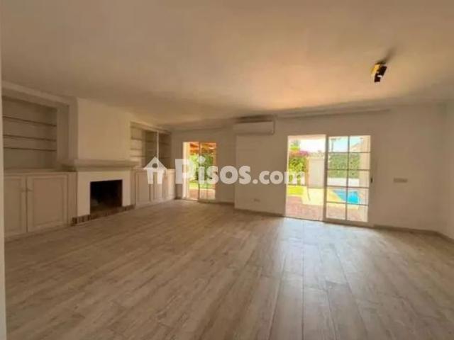 Casa en alquiler en Calle Marqués de Ivanrey