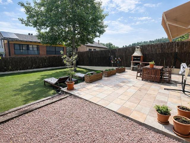 Casa en alquiler en calle Nou, Gualba, de 145 m² 4 habitaciones por 1.550