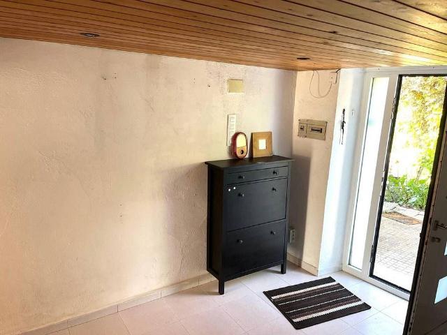 Casa en alquiler en calle Carme Auguet, Girona, de 96 m² 2 habitaciones por 922