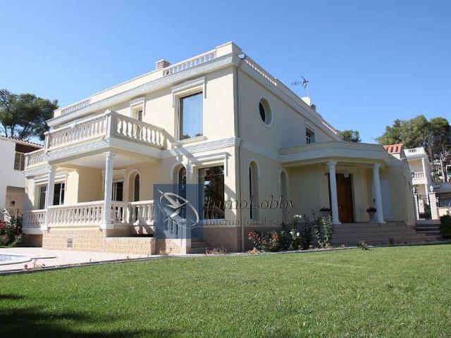 Casa en alquiler en calle Costabona, Castell Platja d´Aro, de 420 m² 4 habitaciones por 9.000