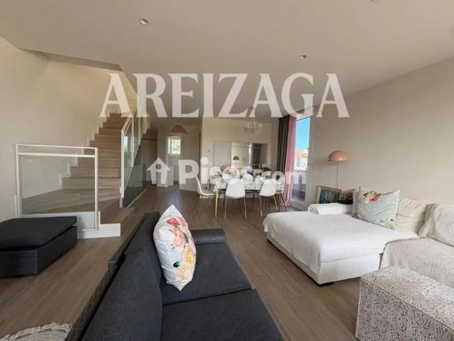 Casa en alquiler en Calle de Patxikuene, 8