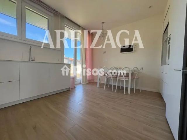 Casa en alquiler en Calle de Patxikuene, 8