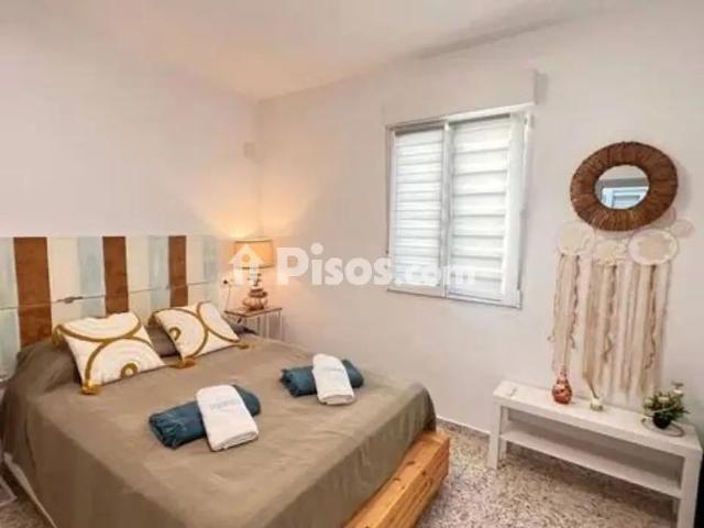 Casa en alquiler en Calle de Santa Cruz, cerca de Calle de la Constitución
