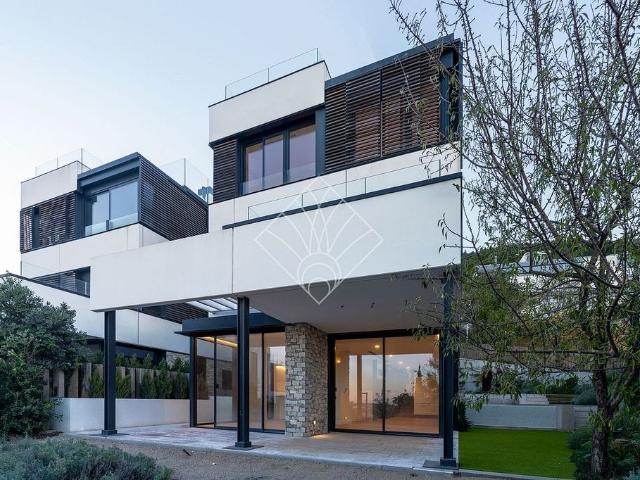 Casa en alquiler en calle Del Saüc, Barcelona, de 405 m² 6 habitaciones por 15.000