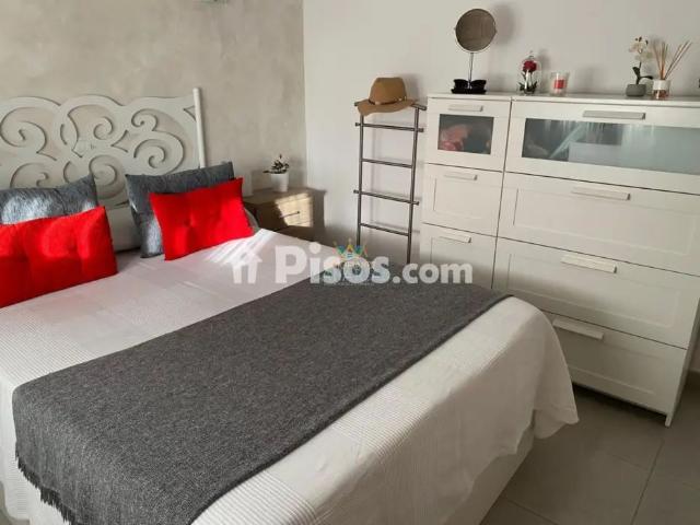 Casa en alquiler en Campo Internacional
