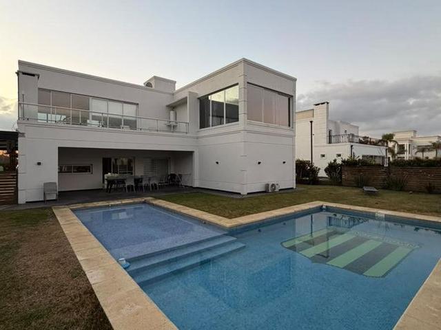 Casa en alquiler en Canning