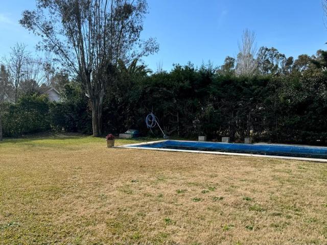 Casa en alquiler en Canning Barrio Privado Echeverría del Lago 4 dormitorios Piscina