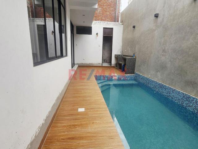 Casa en alquiler en Castilla a S/3,000 al mes