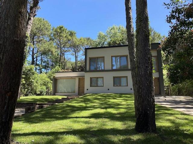 Casa en alquiler en Cariló