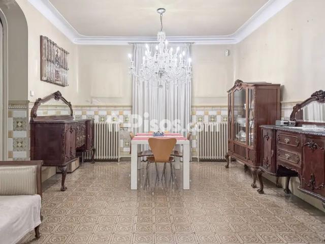 Casa en alquiler en Carrer de Gurrea, cerca de Carrer de Sant Oleguer