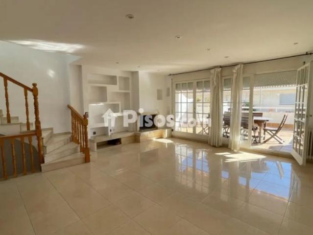 Casa en alquiler en Carrer de la Torrassa