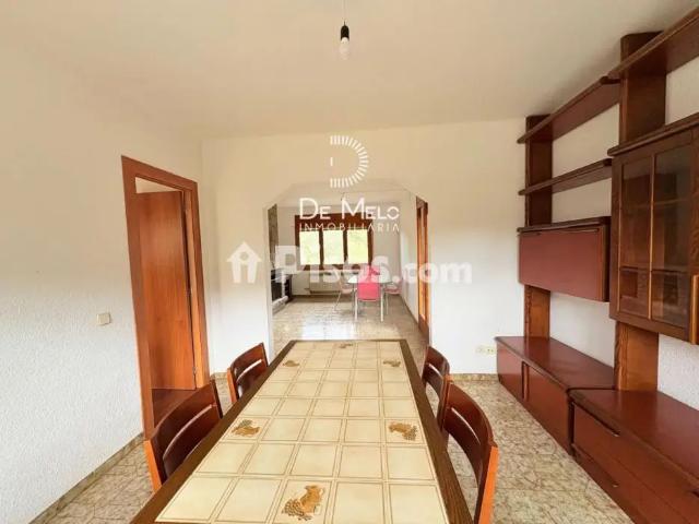 Casa en alquiler en Carrer d'Olot