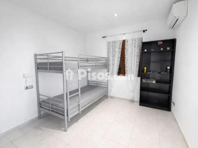 Casa en alquiler en Carrer Penyes, cerca de Carrer de Garonda
