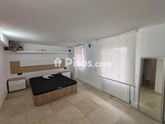 Casa en alquiler en Centrica