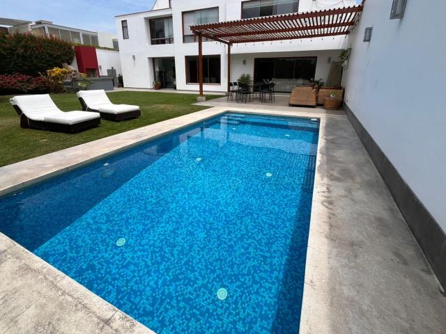 Casa en alquiler en Chorrillos a $4,500 al mes