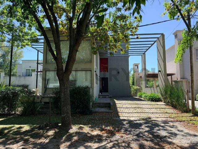 Casa en alquiler en City Bell, Barrio Ecologico