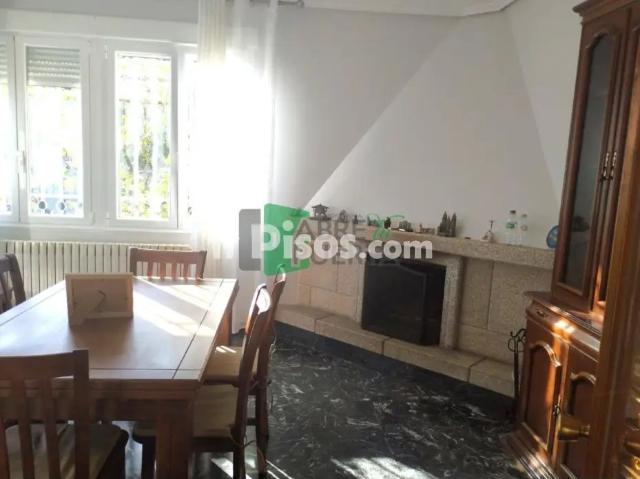 Casa en alquiler en Coles