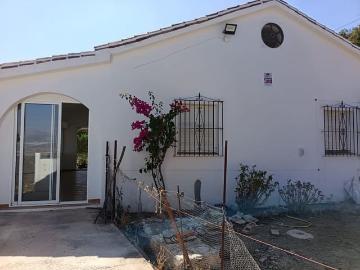 Casa en alquiler en Comares, Málaga