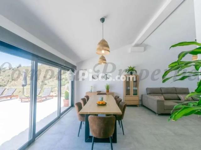 Casa en alquiler en Cómpeta