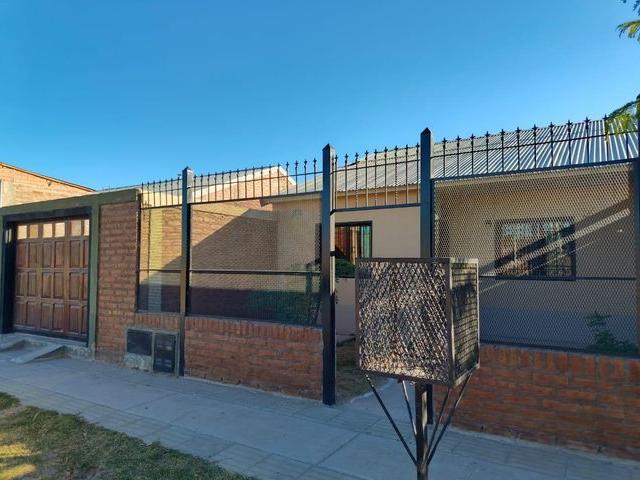 Casa en alquiler en Confluencia