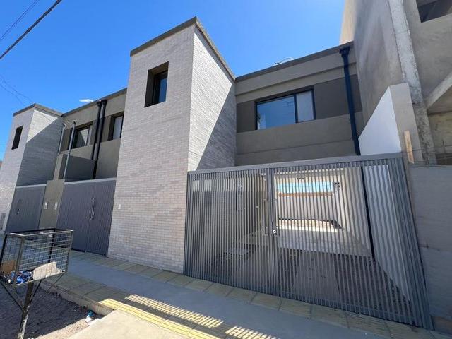 Casa en alquiler en Confluencia