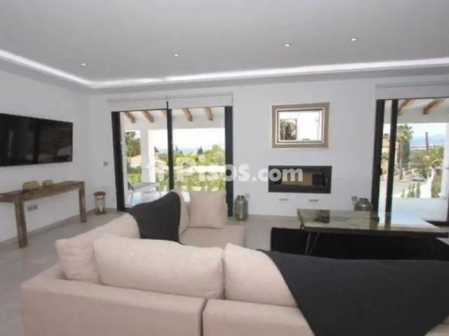 Casa en alquiler en Costabella El Rosario Ricmar