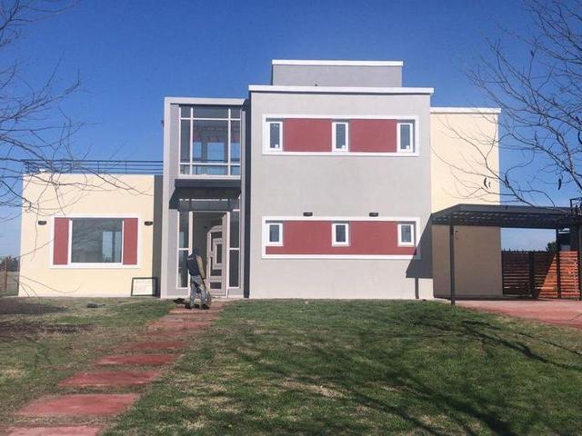 Casa en alquiler en El Canton Barrio Islas
