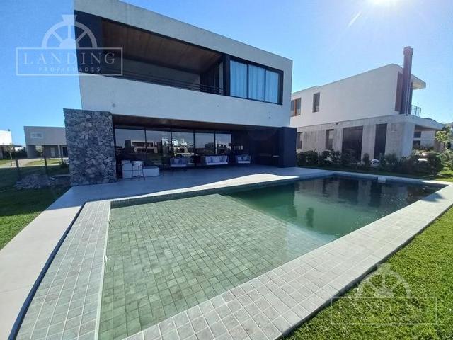 Casa en alquiler en Escobar